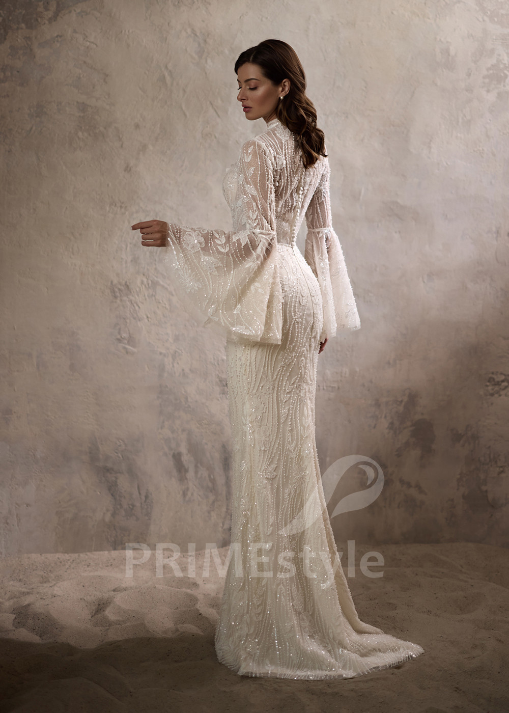 Exkluzívne priliehavé svadobné šaty RC2831