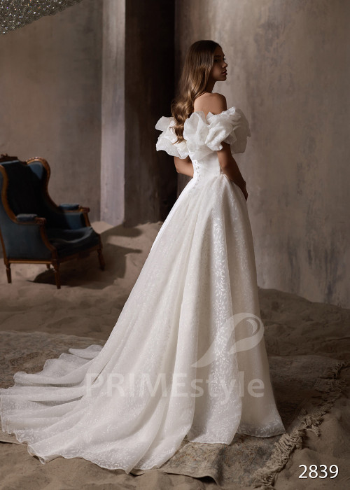 Trblietavé princeznovské svadobné šaty RC2839