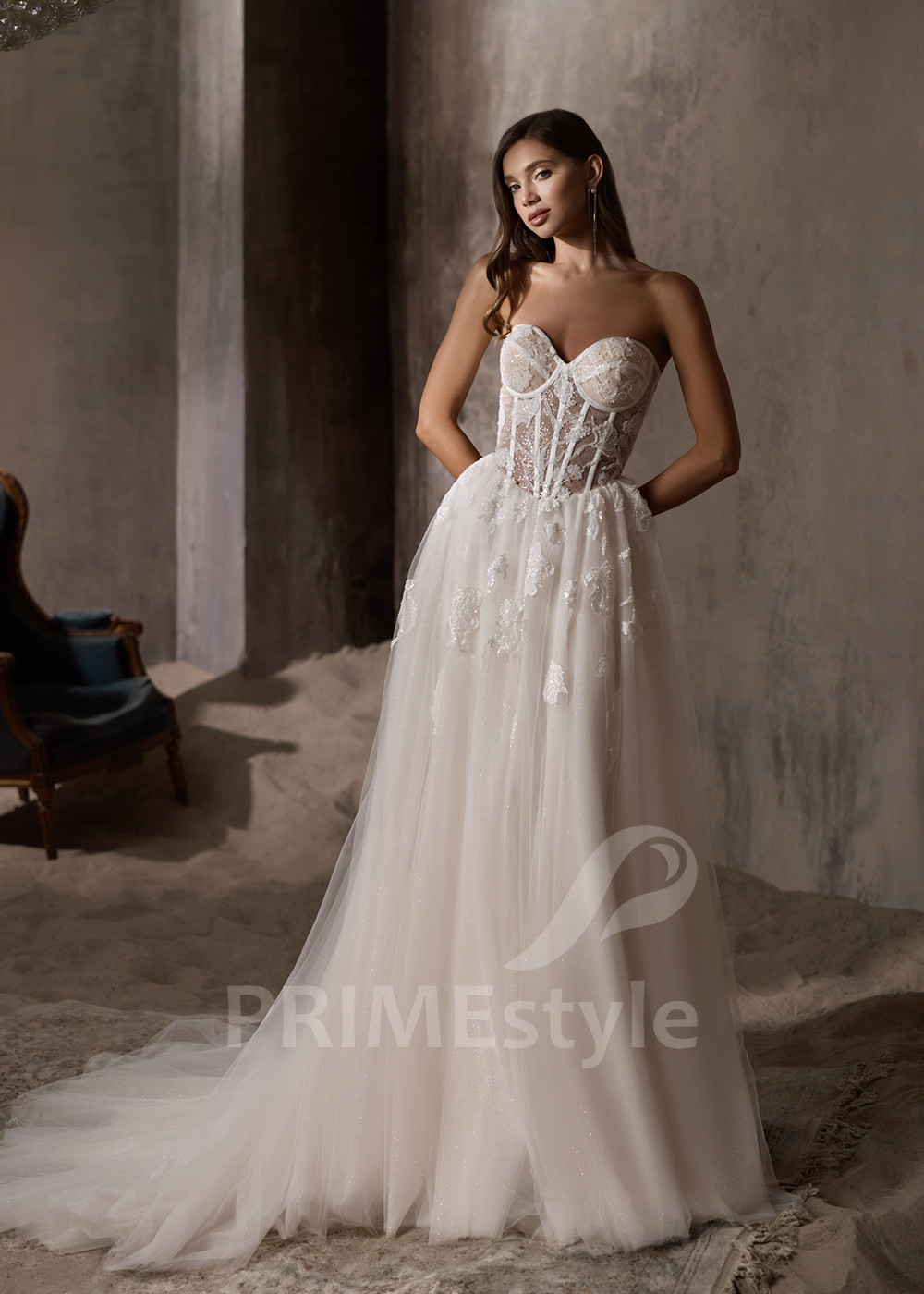 Moderné čipkované svadobné šaty RC2840