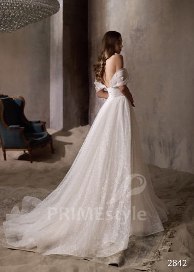 Trblietavé minimalistické svadobné šaty RC2842 - primestyle.sk