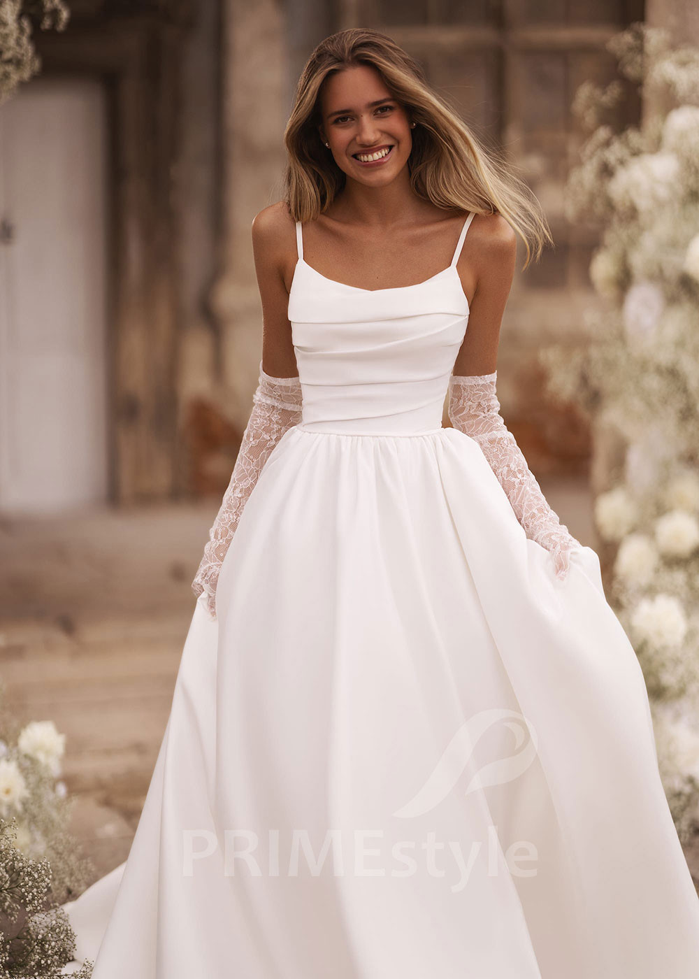 Elegantné hladké svadobné šaty FA001