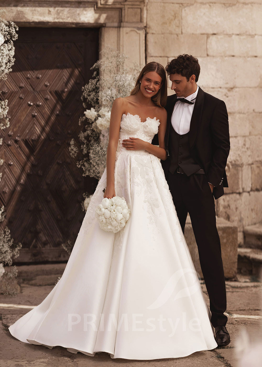 Luxusné romantické svadobné šaty FA014