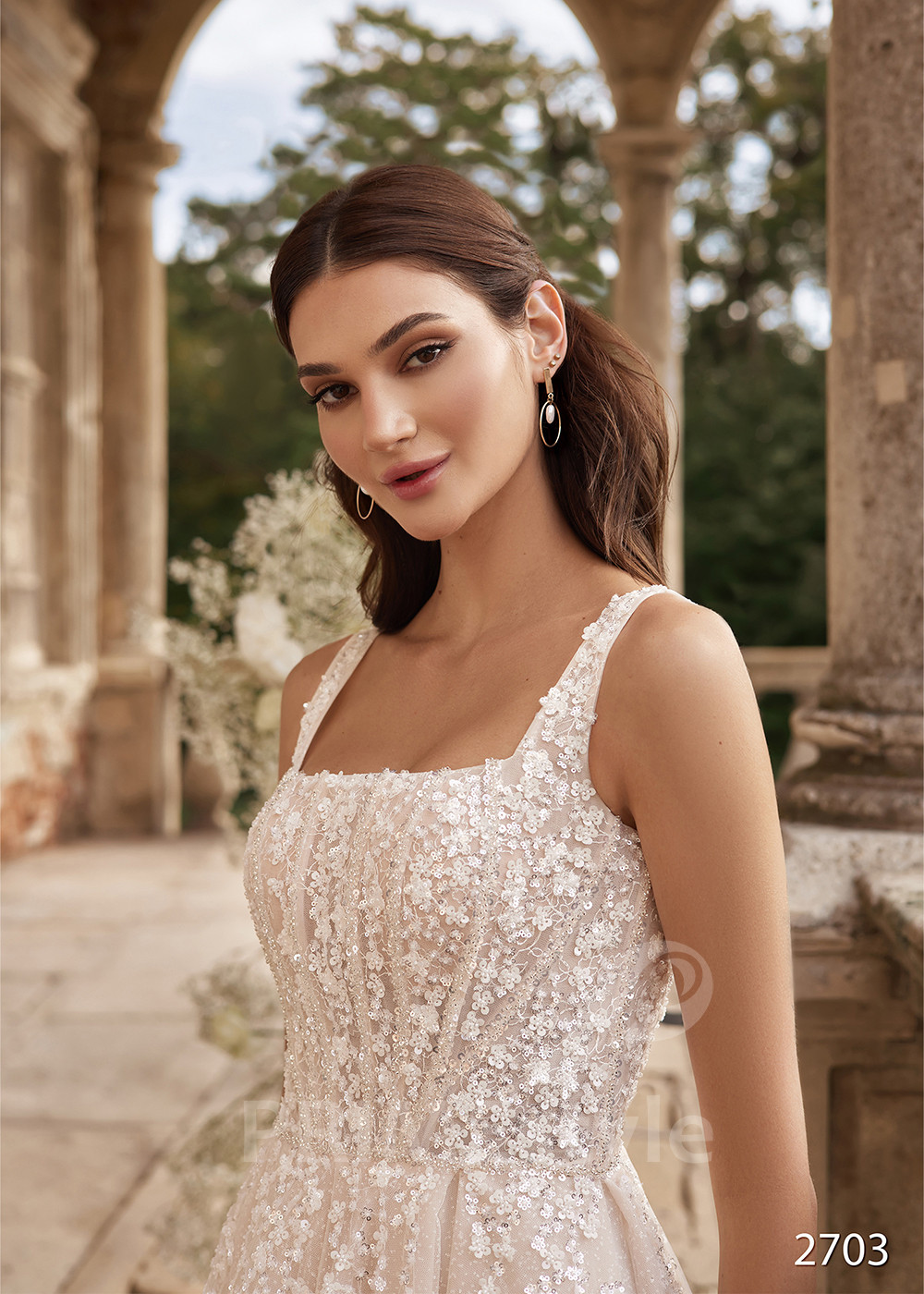 Elegantné čipkované svadobné šaty RC2703