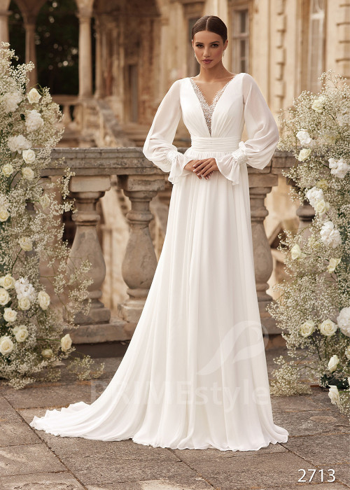 Jednoduché hladké svadobné šaty RC2713