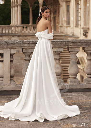Extravagantné hladké svadobné šaty RC2715 - primestyle.sk