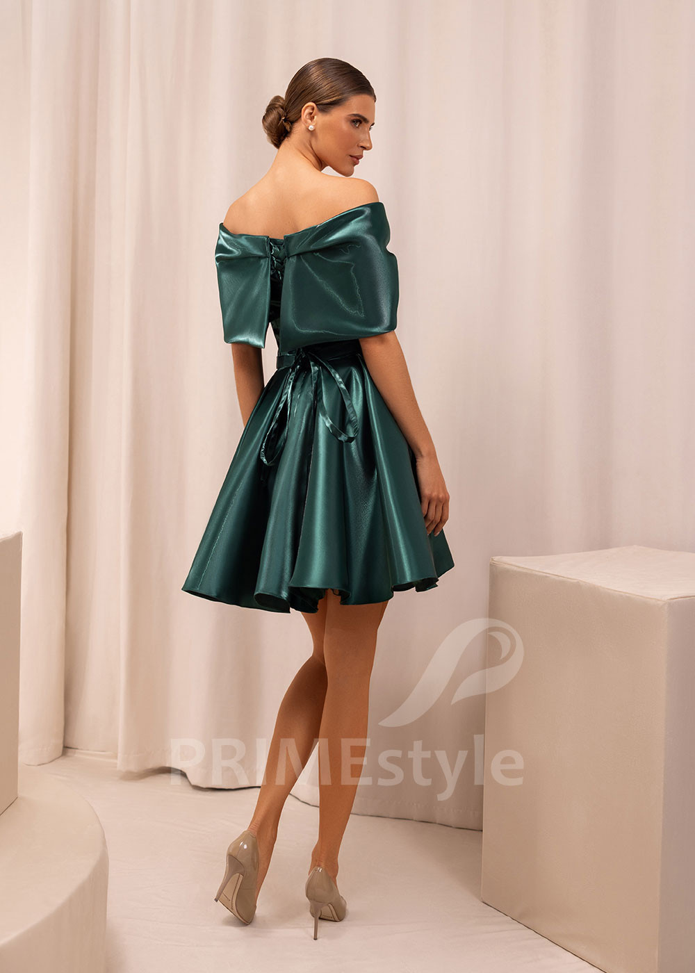 Krátke spoločenské šaty na stužkovú Lady