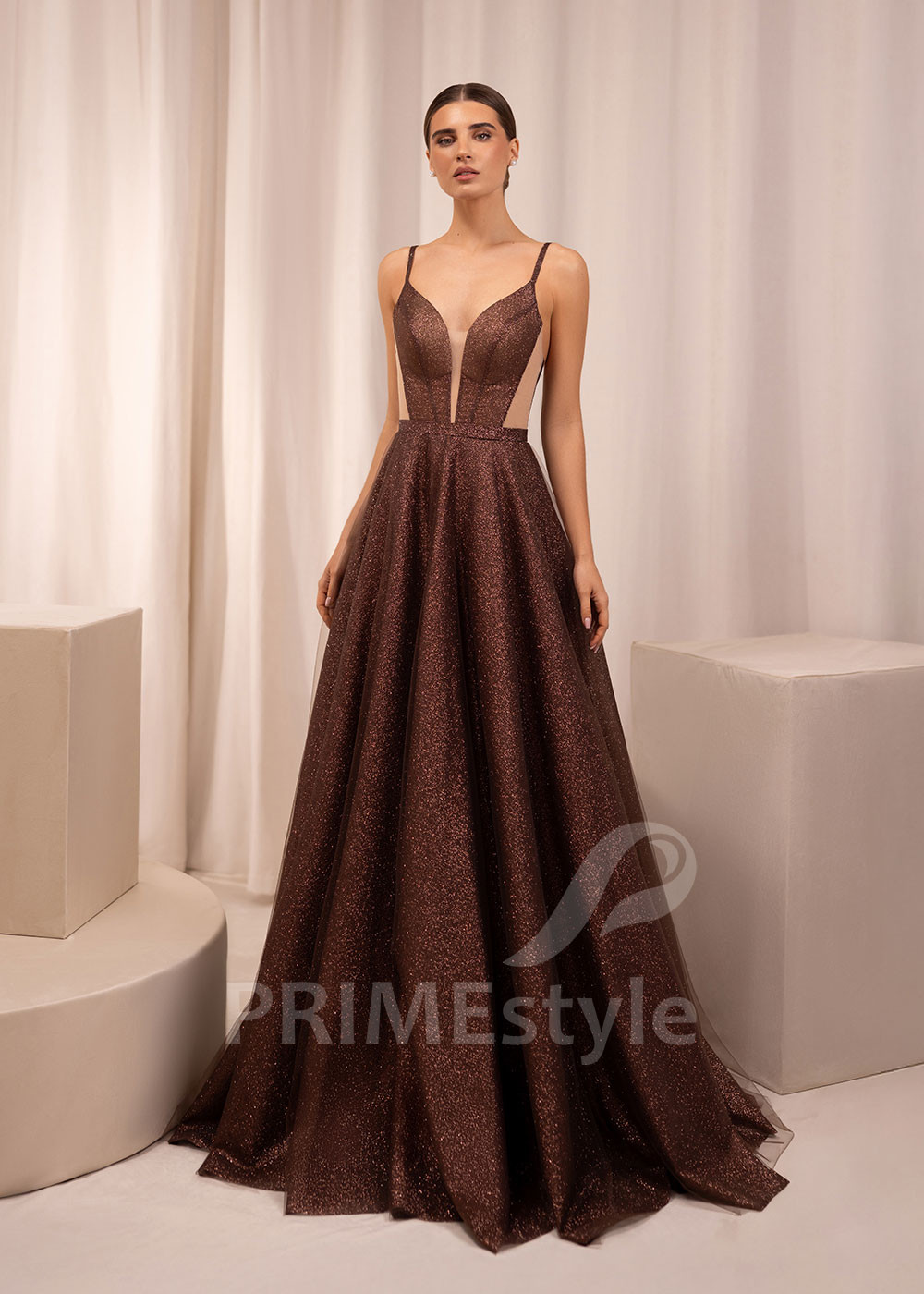 Trblietavé spoločenské šaty Lake