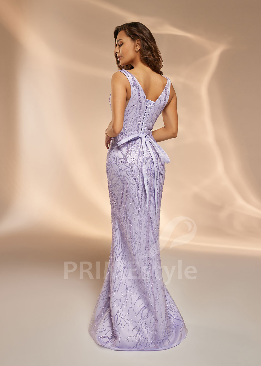 Trblietavé šaty na ples V0410