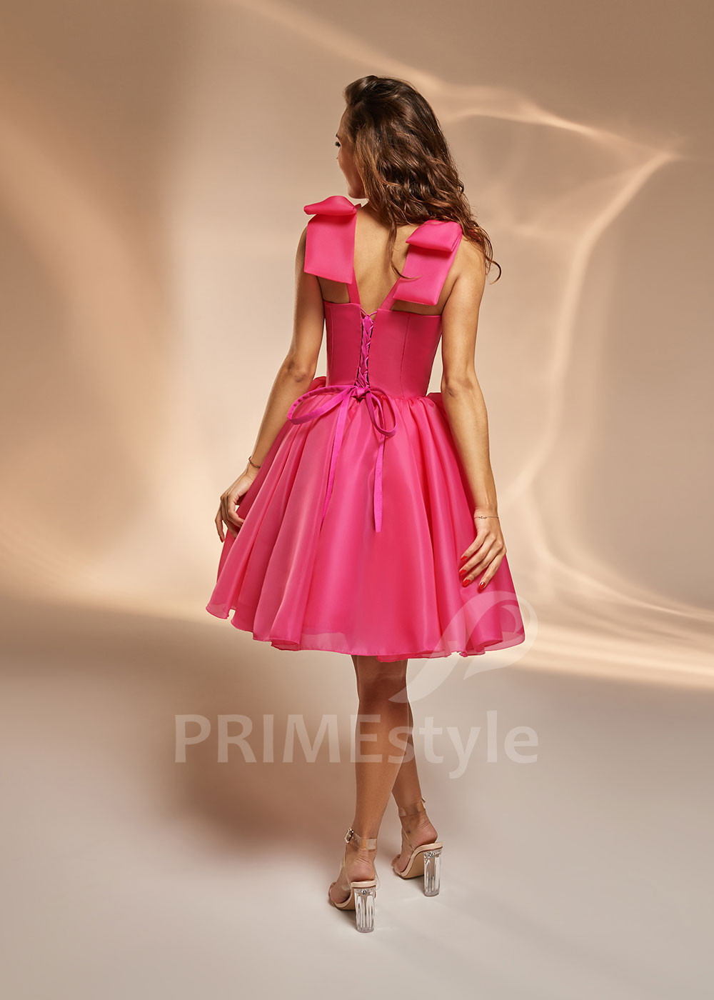 Krátke spoločenské šaty V0412