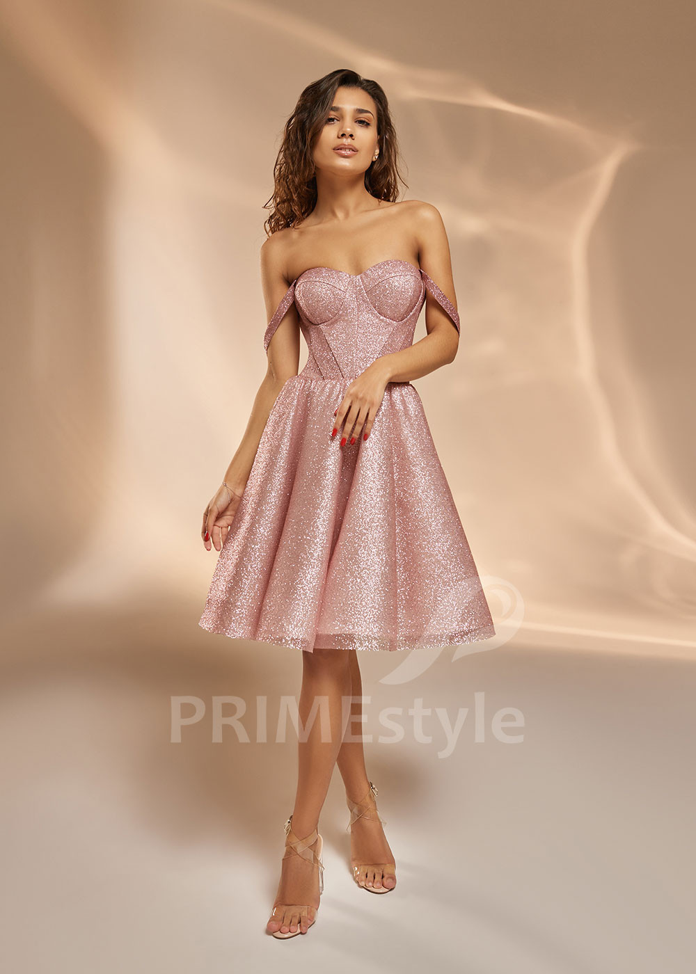 Krátke spoločenské šaty V0423