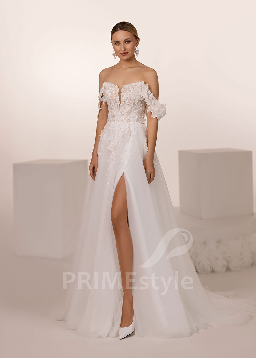 Romantické svadobné šaty s 3D kvetmi Edda