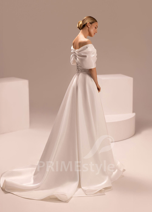 Hladké svadobné šaty so saténovou mašľou Filippa