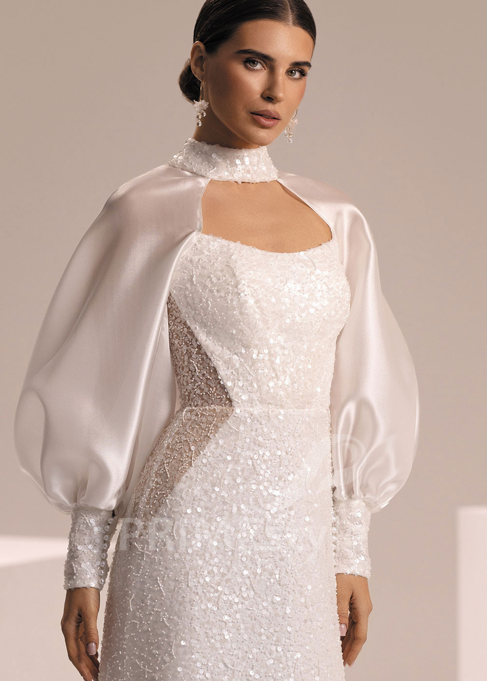 Trblietavé svadobné šaty s balónovým rukávom Filomena