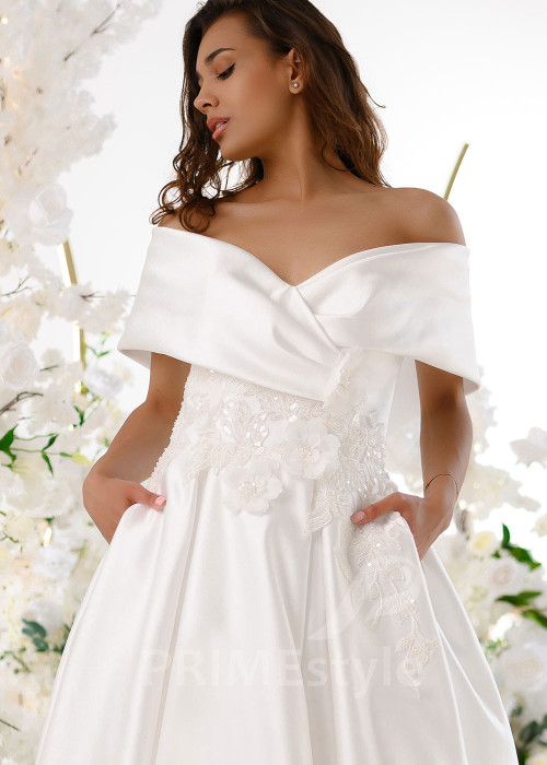 Extravagantné saténové svadobné šaty RT2303