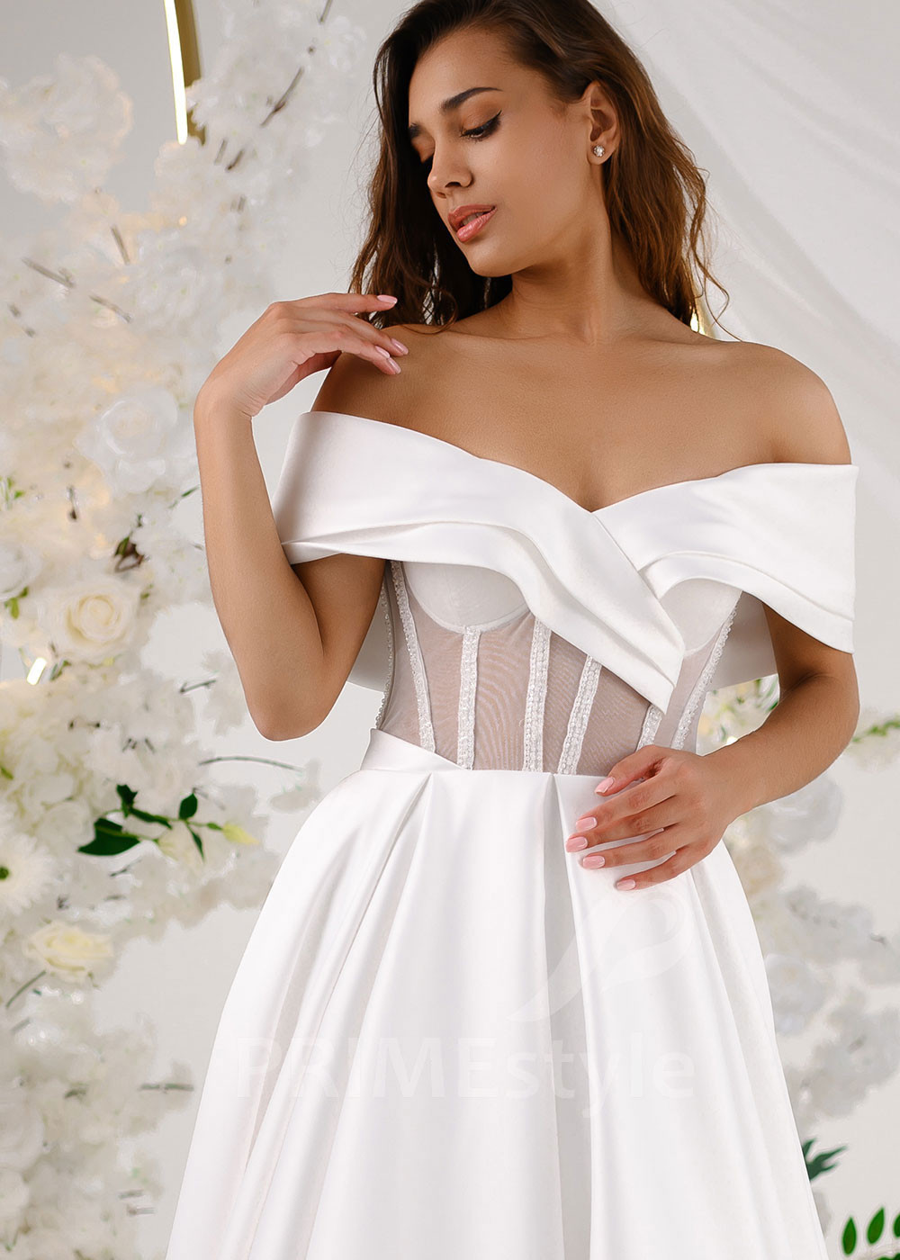 Elegantné minimalistické svadobné šaty RT2308