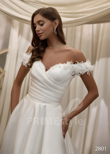 Svadobné šaty s padnutými ramienkami RC2801 - primestyle.sk