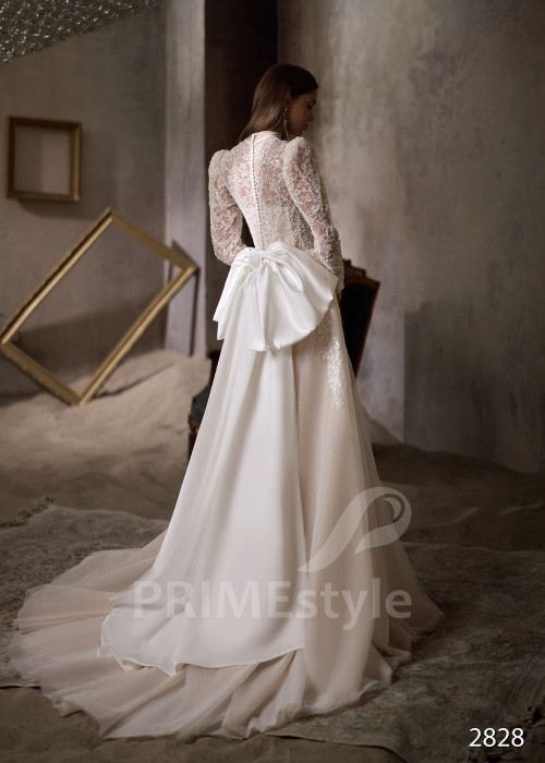 Elegantné čipkované svadobné šaty RC2828