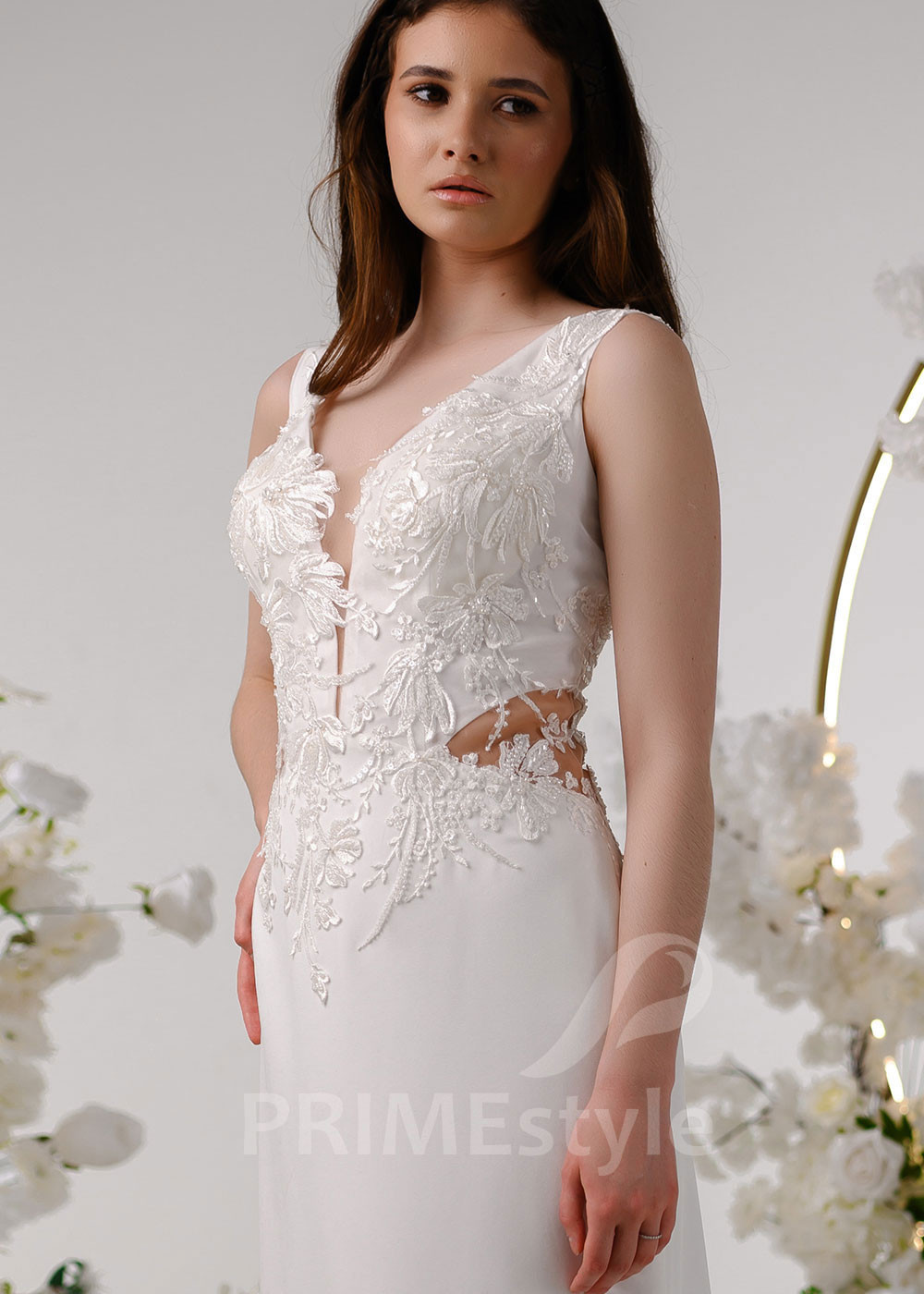 Jednoduché úzke svadobné šaty RT2315