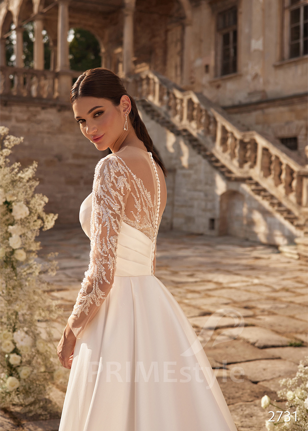 Extravagantné asymetrické svadobné šaty RC2731